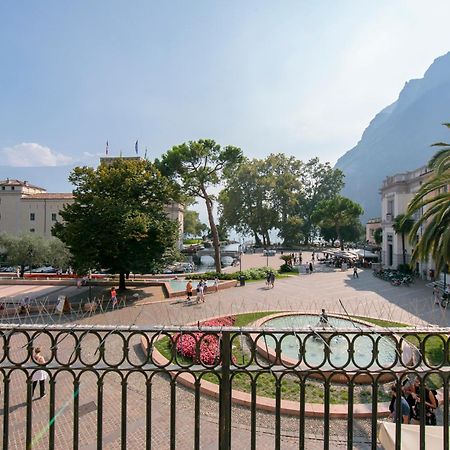 Residenza Rocca Del Lago - Happy Rentals Riva del Garda Ngoại thất bức ảnh